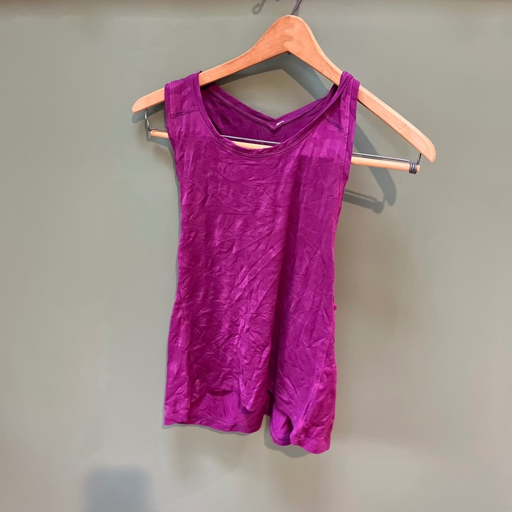 Lululemon Athletica Women's‎ Purple V-Neck Racerback Tank Top- 6